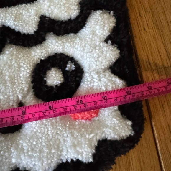 Cute Sushi Face Rug - Picture 5 of 5